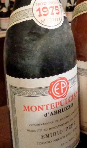 Montepulciano-d-Abruzzo-1975.jpg