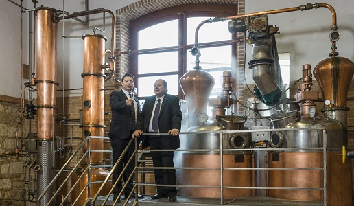 Caffo in distilleria