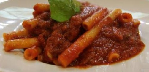 'O rraù, il ragù napoletano