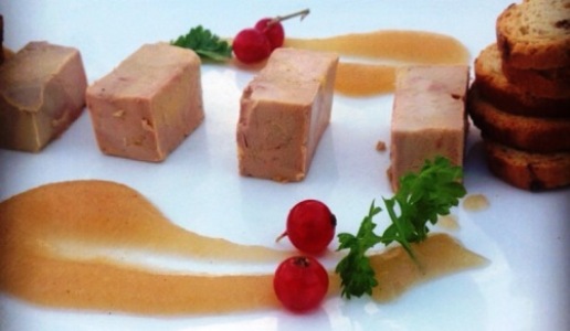 Paté di coniglio con salsa di pere Santa Maria e zenzero