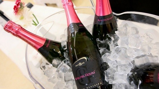 Rosa del Golfo Brut Rosé, bollicine del Salento