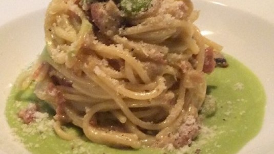 Spaghetti alla carbonara di fave