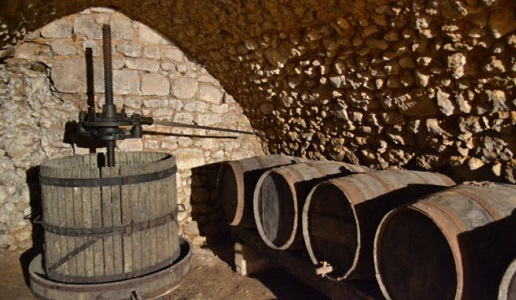 Antico torchio da vino