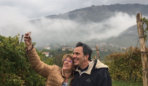 enoturismo colline cartizze - prosecco - selfie tra vigneti