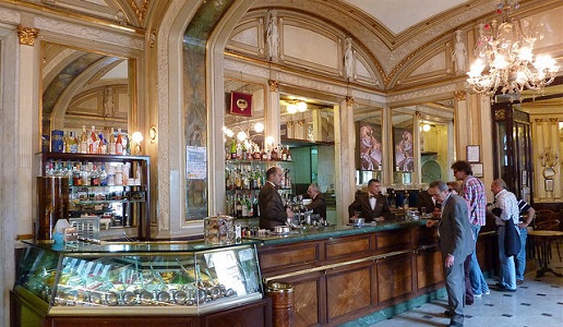 Interno Caffè Gambrinus Napoli