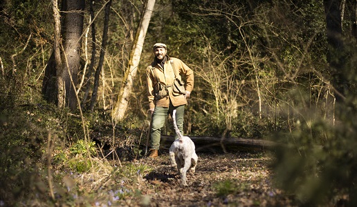 savini-tartufi-con-cane-da-tartufo