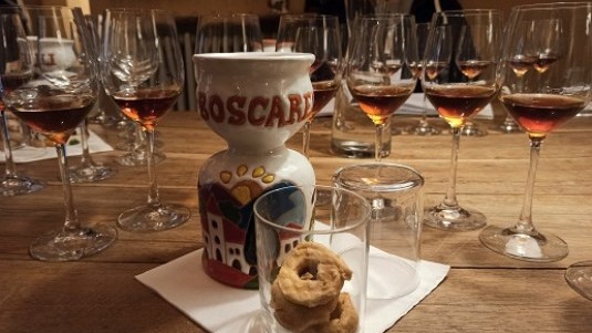 Verticale Vin Santo di Montepulciano Familiae Boscarelli bicchieri