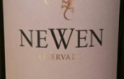 El-Newen-Reservado-Pinot-Noir-2014.jpg