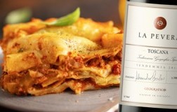 Lasagne al forno e La Pevera Toscana IGT 2016 Geografico - Tenute Piccini