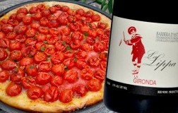 Pizza marinara con pomodori confit con Barbera d’Asti La Lippa 2019 La Gironda