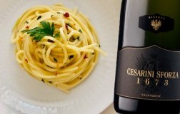 spaghetti aglio olio e peperoncino con Trentodoc 1673 Riserva Cesarini Sforza