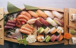 Sushi e Noodles - Barca di Sushi