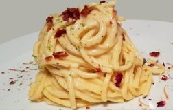 tonnarelli cacio e pepe 