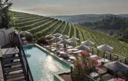 villa tiboldi piscina