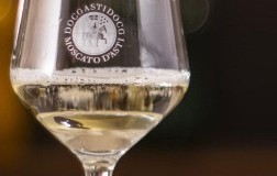 Bicchiere di Moscato d'Asti