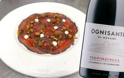 Carpaccio all'amarone e Valpolicella Classico Superiore Ognisanti di Novare 2020 Bertani