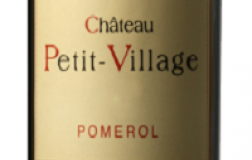chateau petit village pomerol vino rosso bordeax francia