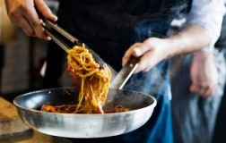 Chef con spaghetti
