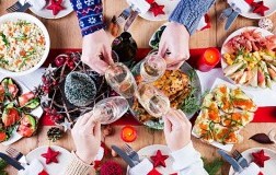 Christmas Dinner with white wine
