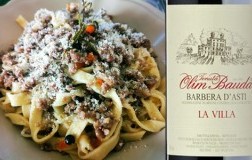 Fettuccine al ragù bianco di maiale abbinato a Barbera d’Asti Docg La Villa 2019 Olim Bauda