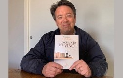 Francesco Annibali, autore IL LINGUAGGIO DEL VINO Edizioni Ampelos