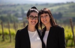 sorelle Alice e Chiara Cantina Signae Rossobastardo Umbria