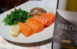 Tranci di salmone e Trentino Müller Thurgau Vigna delle Forche